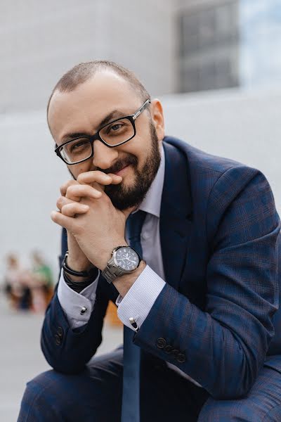 Fotógrafo de casamento Anton Repin (antonravphoto). Foto de 16 de outubro 2022