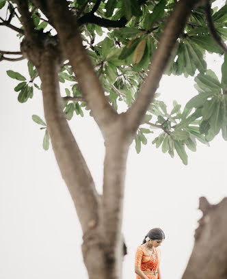 Fotógrafo de casamento Siranjive Sonnetatthesunset (siranjivesathya). Foto de 2 de março