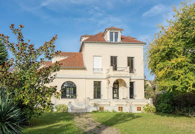 House with terrace 1