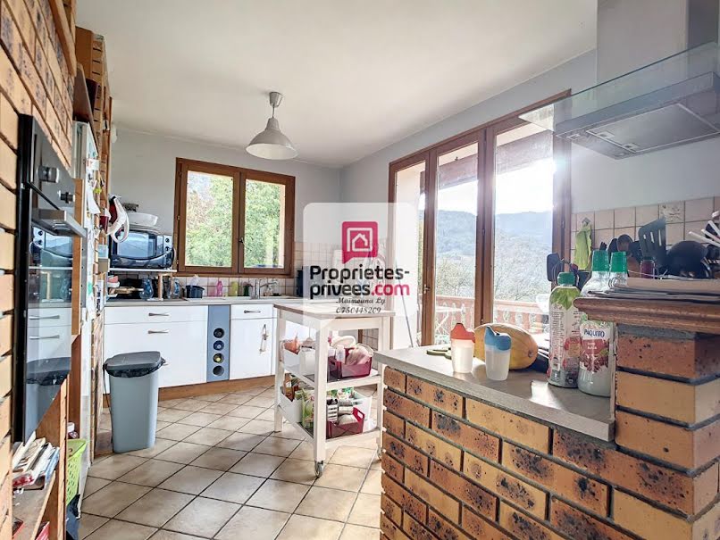 Vente maison 8 pièces 195 m² à Ugine (73400), 350 000 €