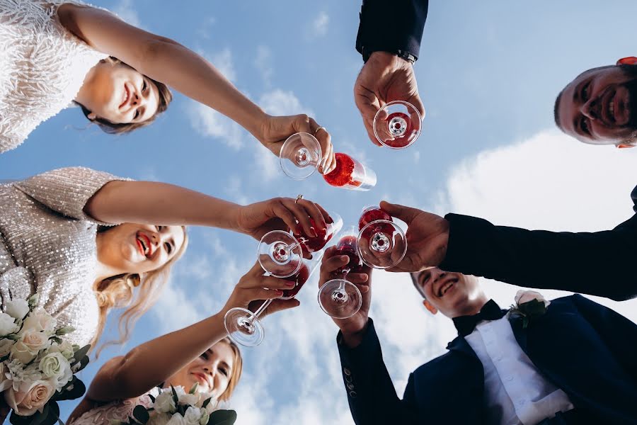 Fotógrafo de casamento Yura Yarema (jurajarema). Foto de 23 de março 2020