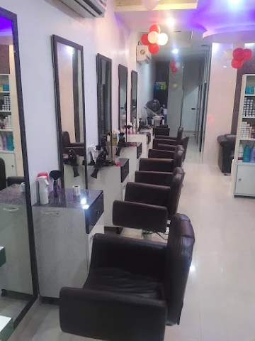 Z R Unisex Salon photo 