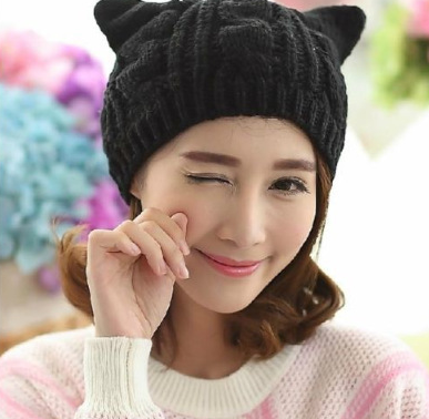 Title 6, Knitted hat