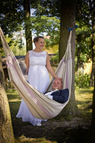 Photographe de mariage Aleš Povondra (povondraales). Photo du 28 février 2019