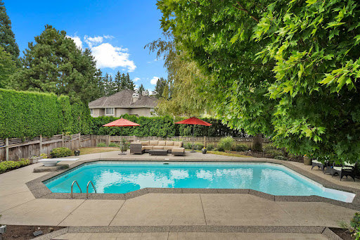 Maison avec piscine et jardin 2