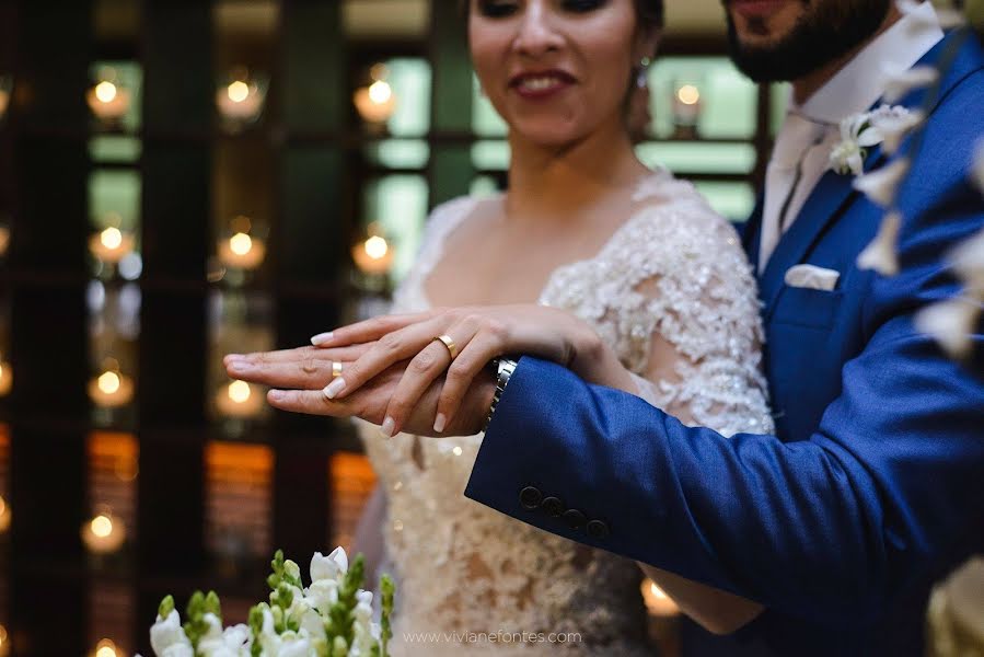 Fotografo di matrimoni Viviane Fontes (vivianefontes). Foto del 11 maggio 2020