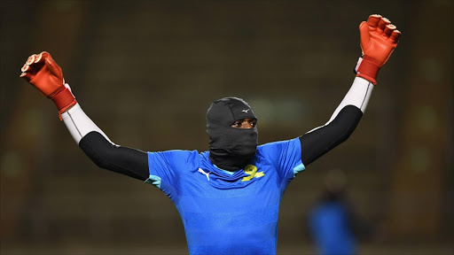 Denis Onyango of Mamelodi Sundowns wraps ups for the cold during a training session at Nagai Ball Game Field on December 10, 2016 in Osaka, Japan.