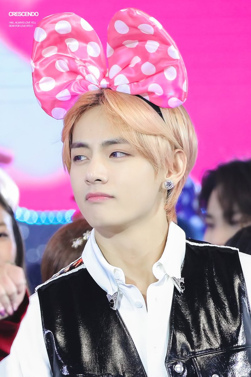 20 Unique Headwear Items BTS  V  Pulled Off Perfectly 