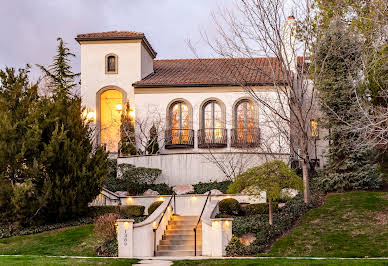 House with pool and garden 13