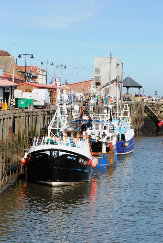 Whitby di photoand