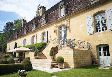 Propriété avec piscine et jardin 3