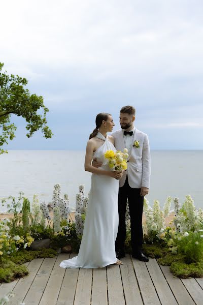 Fotógrafo de casamento Nina Zverkova (ninazverkova). Foto de 6 de dezembro 2022