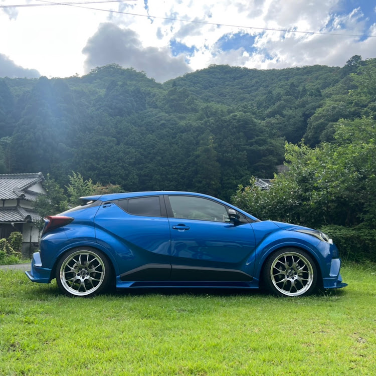 C-HRのRAYS・HOMURA・2×7RA・Kuhl Racing・newホイールに関するカスタム事例の投稿画像4枚目