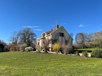 maison à Neuville-les-Dames (01)