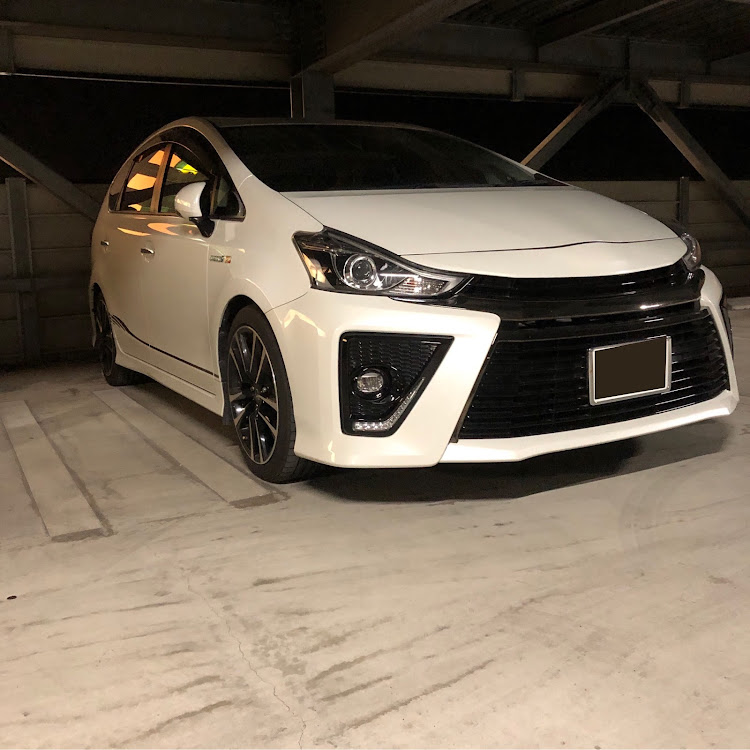 プリウスα G'sの立体駐車場に関するカスタム事例の投稿画像1枚目