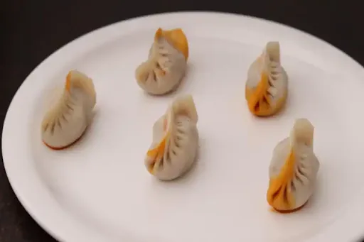 Paneer Peri Peri Momos (Steamed)