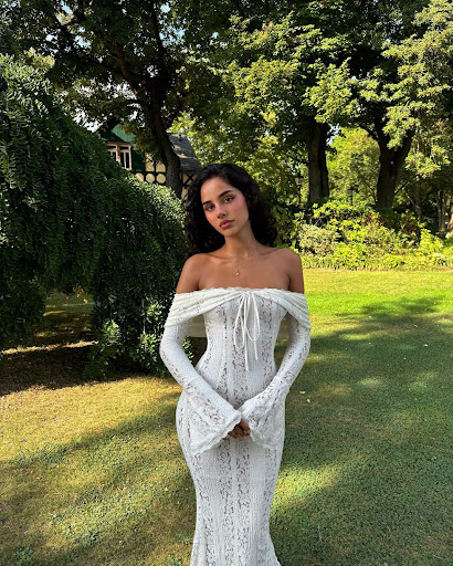 Title 17, Off-shoulder Flared Sleeve Length Sheath Dress ...