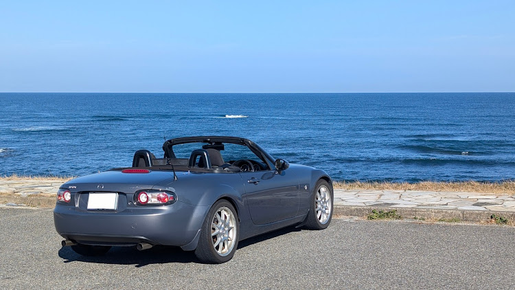 ロードスターのマジックアワーと愛車・越前海岸ドライブ・イチョウ並木・紅葉と愛車・雲海？に関するカスタム事例の投稿画像8枚目