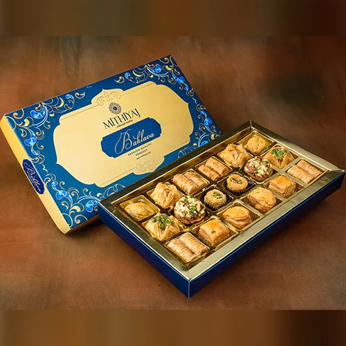 Mix Baklava 18 Piece 650