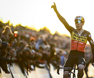 Wout Van Aert triomfeert in Heusden-Zolder tegen Mathieu van der Poel: "Enorm trots op deze zege"