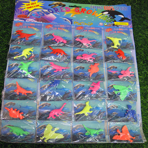 Title 4, Expansion Bubble Water Toy Marine Animal Dinosa...