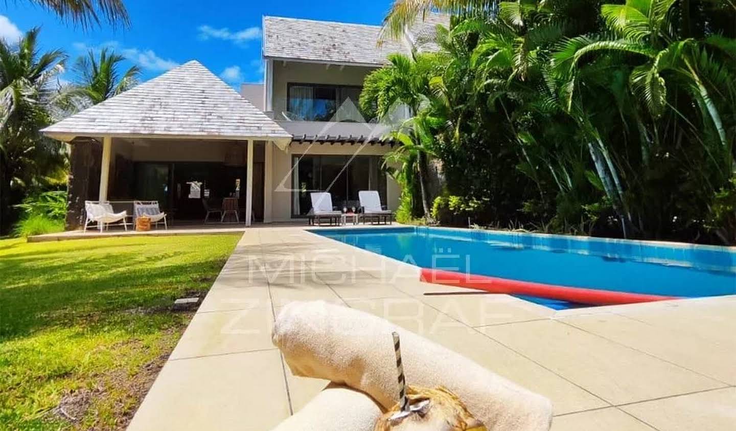 Maison avec piscine Beau Champ