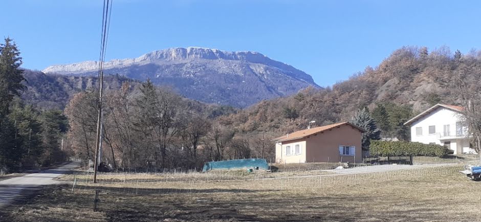 Vente terrain  750 m² à Sigoyer (05130), 116 000 €