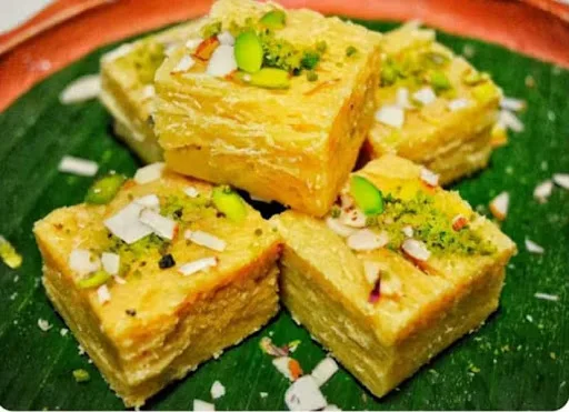 Ghee Soan Papdi (4pcs)