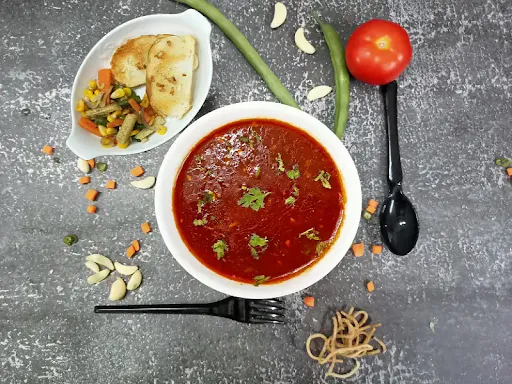Manchow Soup, Garlic Bread & Veggies Combo