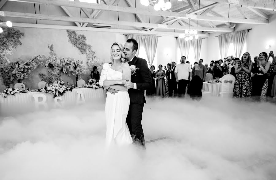 Fotografo di matrimoni Madalin Ciortea (dreamartevents). Foto del 28 settembre 2023