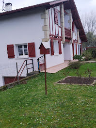 maison à Hasparren (64)