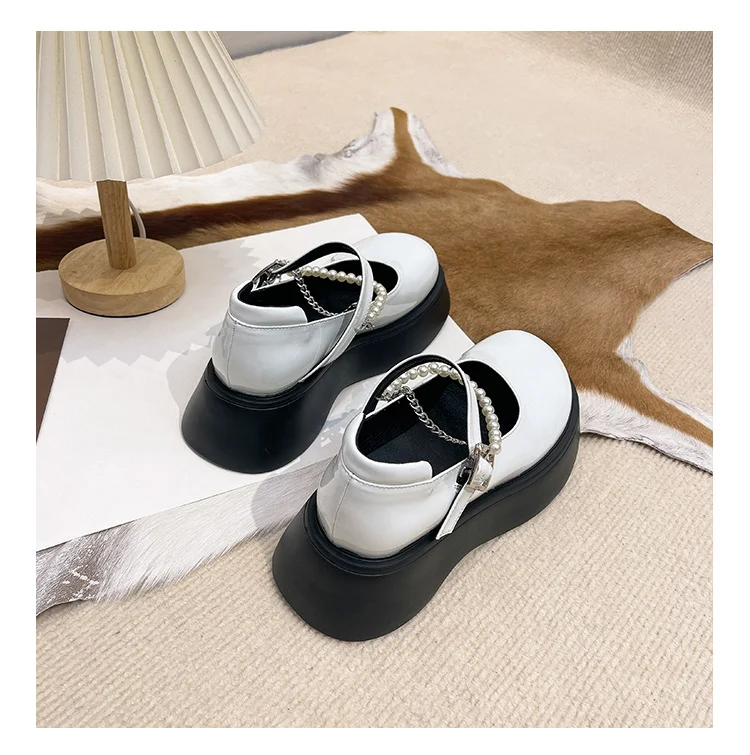 British Style Thick-soled Mary Jane Leather Women's Shoes with Detachable Pearl Chain. Small sizes, stylish and comforta