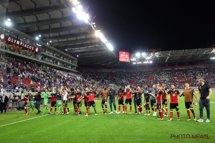 De pijnlijke misser van donderdag in Luik rechtgezet: Rode Duivels kwamen de fans 30 minuten na de match nóg eens groeten!