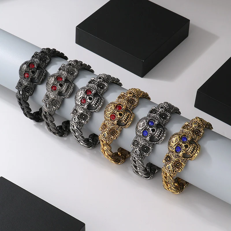 Joyería Punk Europea y Americana Acero Inoxidable – Estilo Rebelde, Duradero y Resistente al Agua. Exprésate con esta colección audaz.