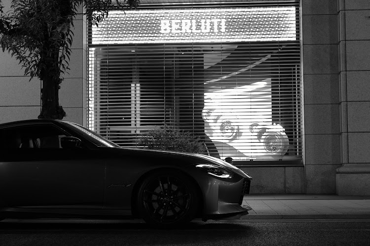 フェアレディZの楽しいカーライフ・夜ドライブは気持ちいい・カメ活ドライブ・久し振りにカメラ持ち出す・神戸は映えるに関するカスタム事例の投稿画像4枚目