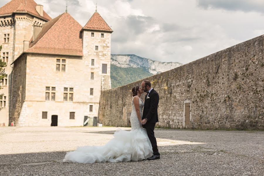 Wedding photographer Mona Marchand-Arvier (marchandarvier). Photo of 5 September 2018