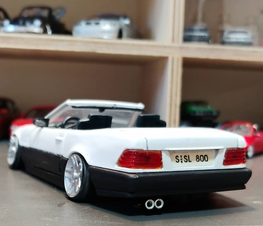 S&S.Garageさんが投稿したミニカー・ミニカーコレクション・ベンツ・ベンツ500slに関するカスタム事例の投稿画像4枚目