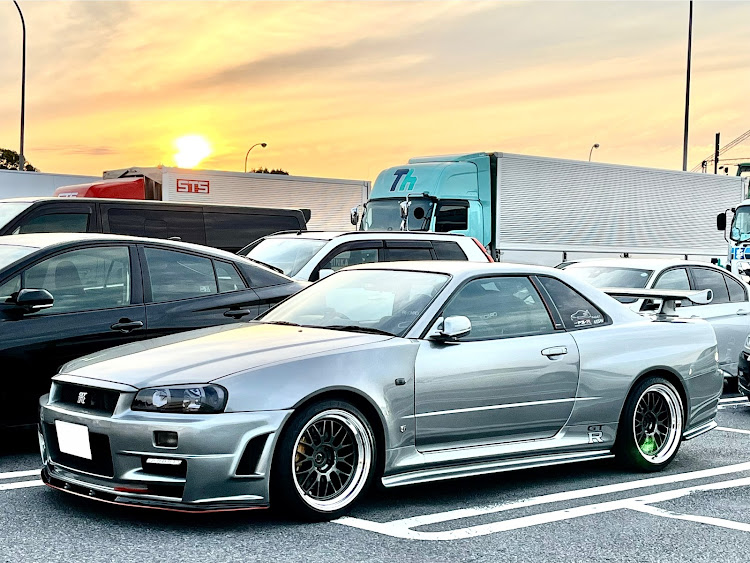 スカイライン GT-RのRAYS VOLKRACING 21A・FINALIST 595 EVO・アウトバーン・愛車の一番好きな角度・PickUpCarsで会いましょうに関するカスタム事例の投稿画像2枚目