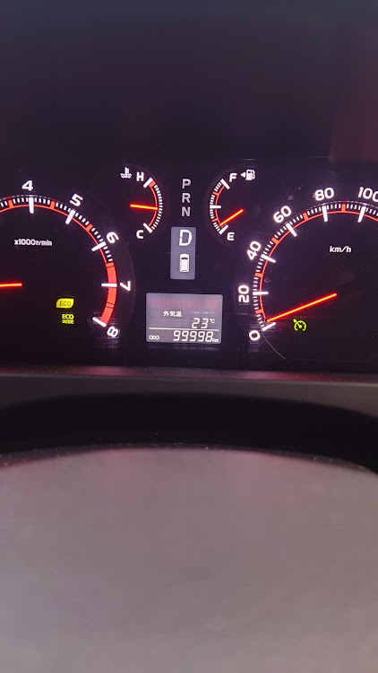 ヴェルファイアの帯広・100000km達成・オイル交換・LUMINUSに関するカスタム事例の投稿画像2枚目