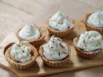 Sugarfree Mini Banana Cream Pies was pinched from <a href="http://diabetic.betterrecipes.com/sugarfree-mini-banana-cream-pies.html" target="_blank">diabetic.betterrecipes.com.</a>