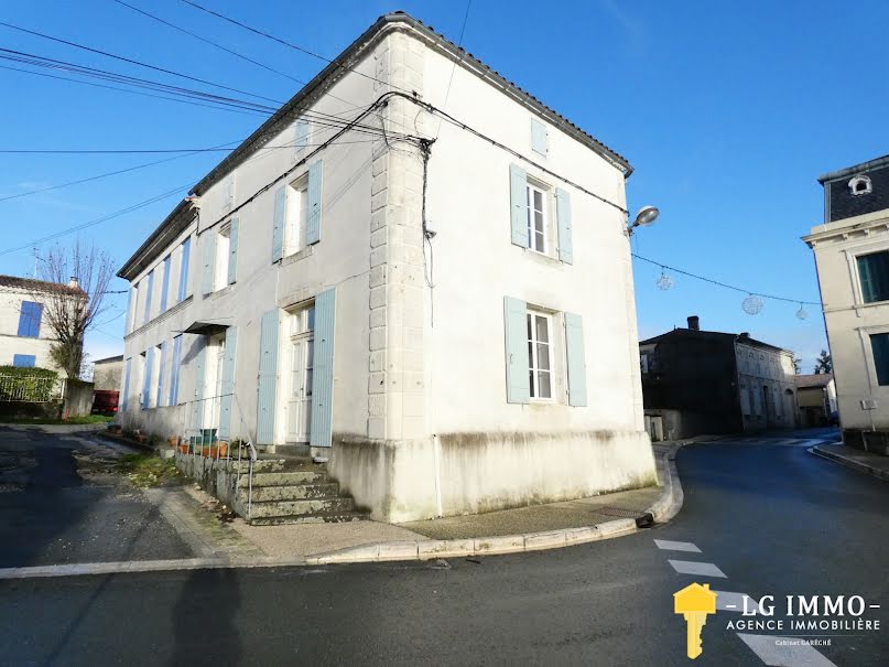 Vente maison 5 pièces 126 m² à Mortagne-sur-Gironde (17120), 99 500 €