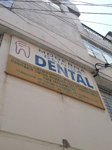 Opiniones de Moderna Clinica Dental en Quito - Dentista