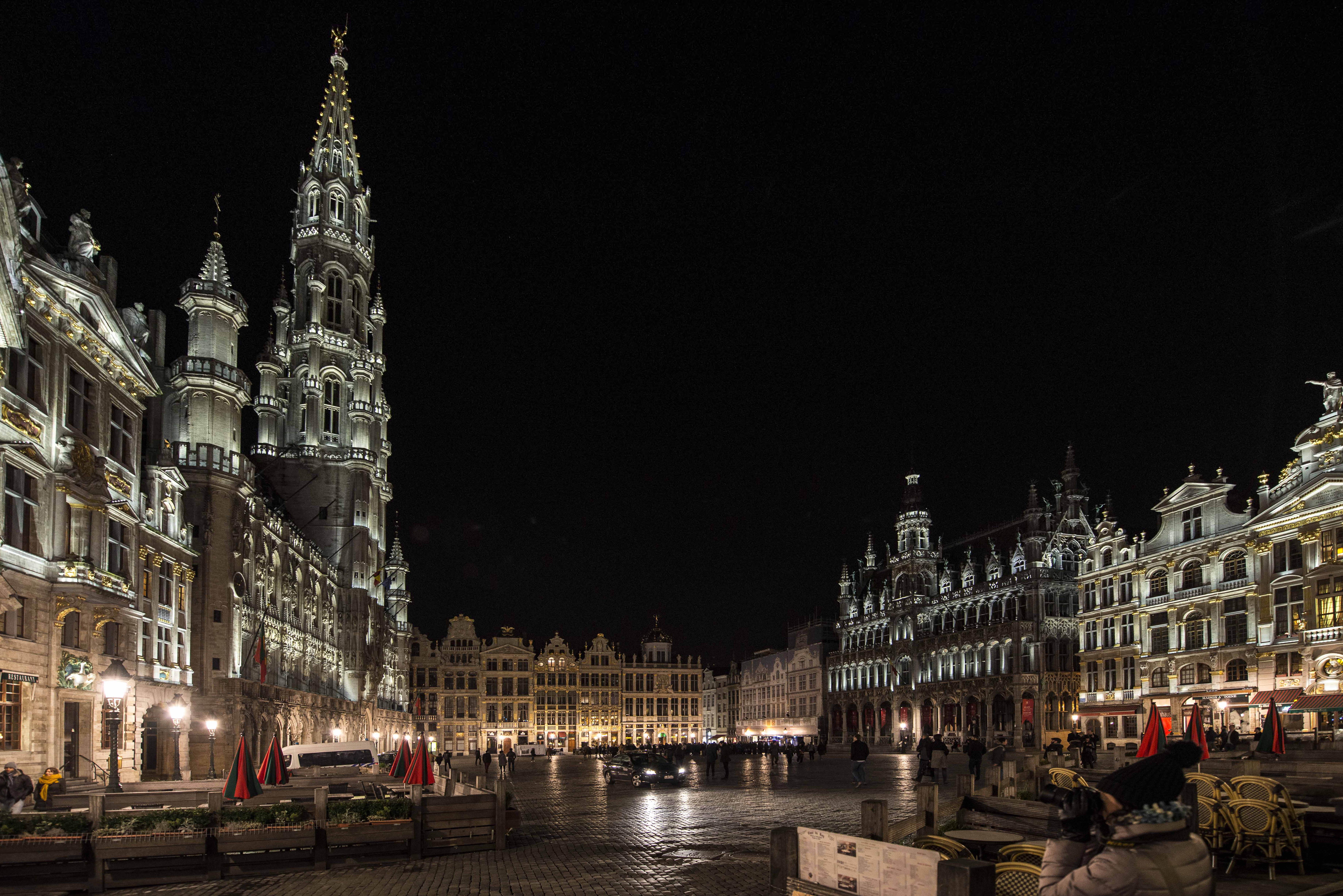 la notte nella grand place di walterferretti