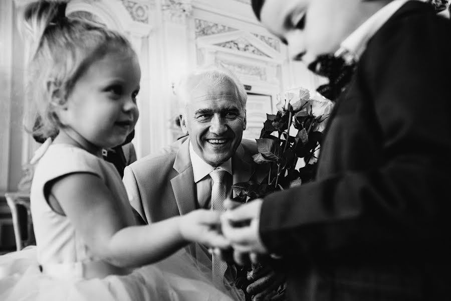 結婚式の写真家Kristina Tanasis (poompon)。2016 8月27日の写真