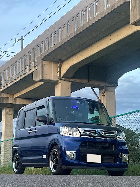タントのLA610S・ブルータント・TE37・めざせ明日のピックアップ・夕方のひとときに関するカスタム事例の投稿画像1枚目