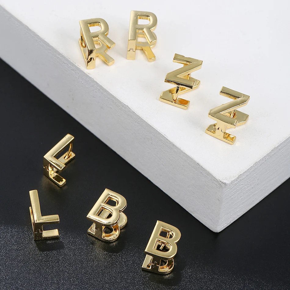 Boucles d'oreilles Lettre Alphabet Protection Couleur Or 18K Anglais, personnalisez votre style, cadeau idéal, bijou élégant et durable, pour un look unique.