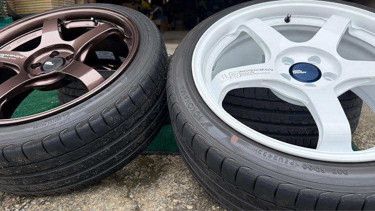 レガシィツーリングワゴンのアドバン GT ビヨンド・アドバンスポーツV105に関するカスタム事例の投稿画像1枚目