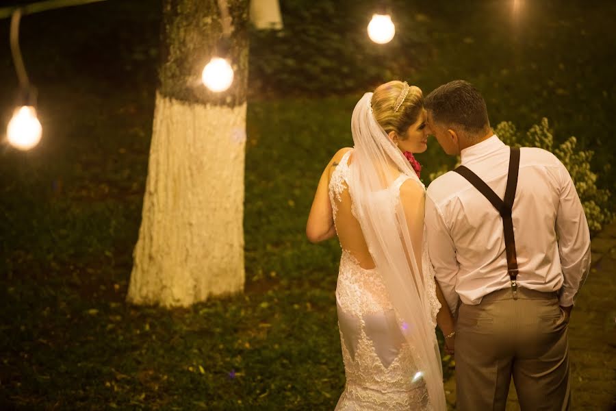 Fotógrafo de casamento Hendrikus Resende (hendrikusresend). Foto de 1 de junho 2017