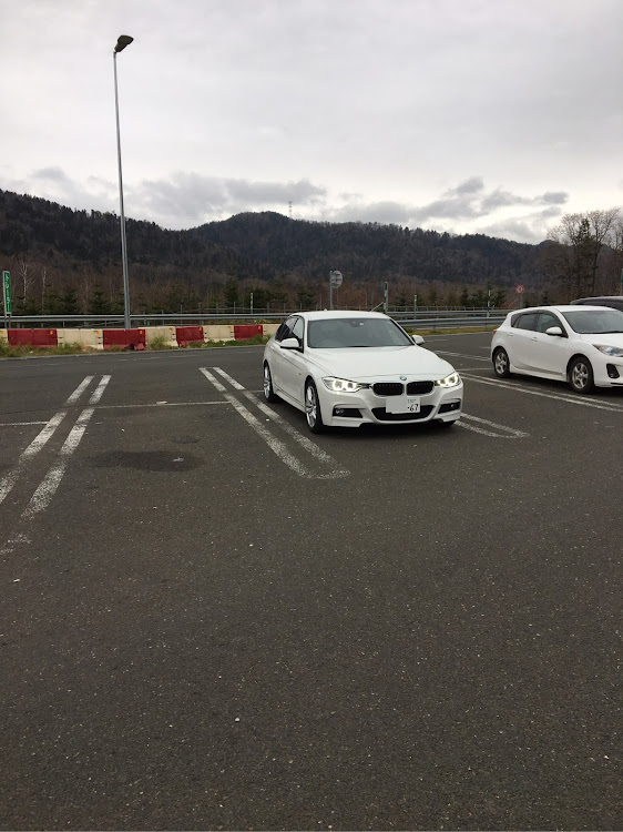 3シリーズ セダンのドライブ・DRL・コーディング仲間と繋がりたい・BMW仲間と繋がりたい・F30に関するカスタム事例の投稿画像1枚目
