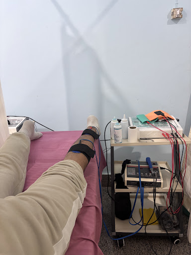 Healing hands physiotherapy and IVT Center — business photo 9